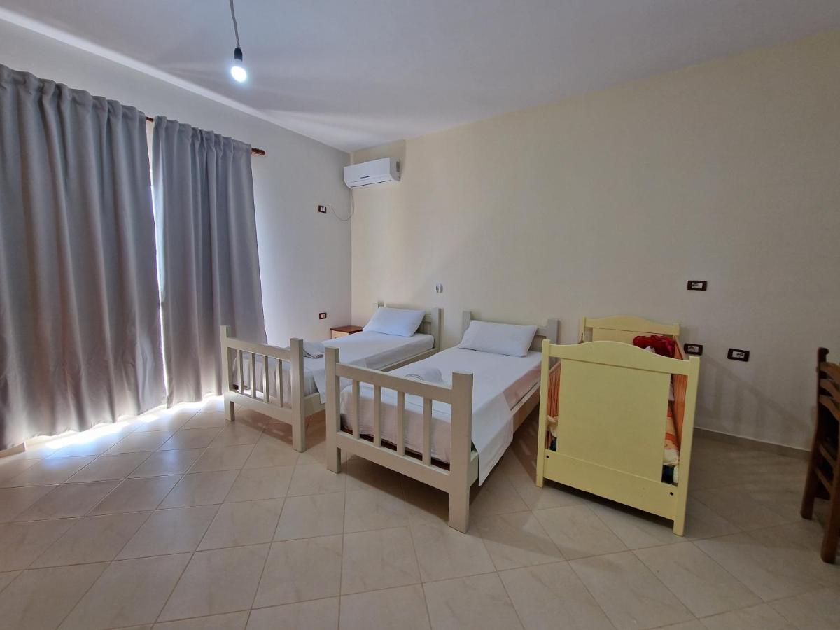 Harizi Apartments Ksamil Bagian luar foto